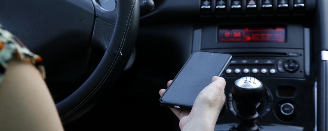 SO VERBINDEN SIE IHR SMARTPHONE MIT DEM AUTO