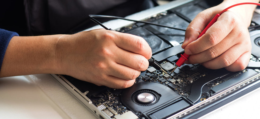 LAPTOP SELBST REPARIEREN: IHR RATGEBER