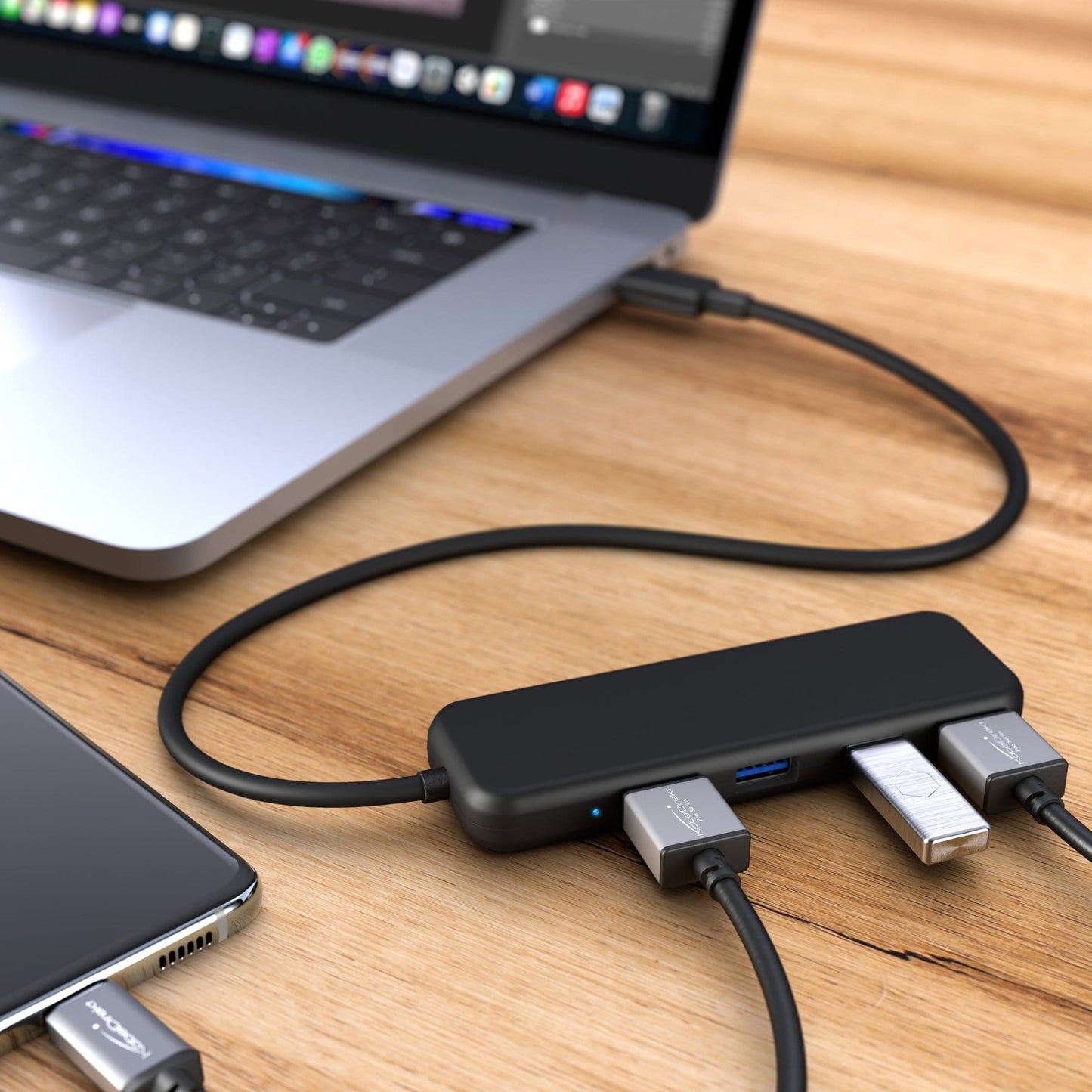 USB-C Hub – Für den Anschluss von bis zu 4 Geräten mit USB-A (USB-C-Stecker)