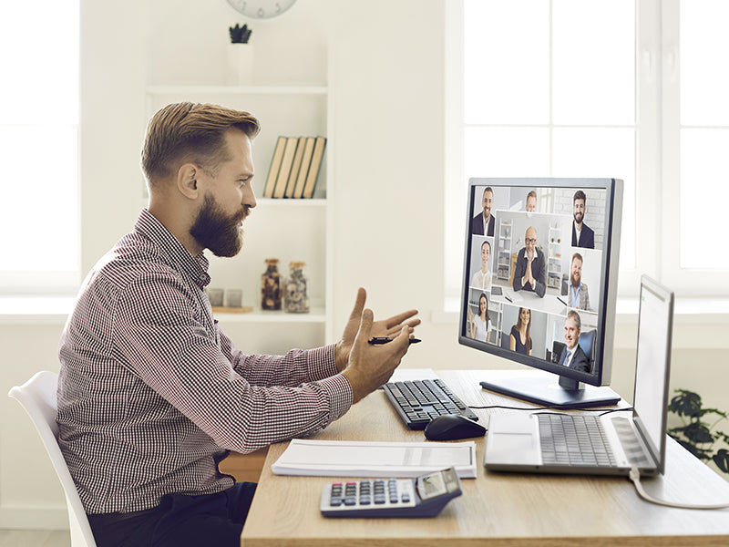1×1 FÜR OFFICE-SETUPS: GUTE AUSSTATTUNG FÜR (VIDEO-)CALLS