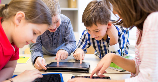 KINDERSICHERUNG FÜR PC, SMARTPHONE UND INTERNET - LÖSUNGEN FÜR ELTERN